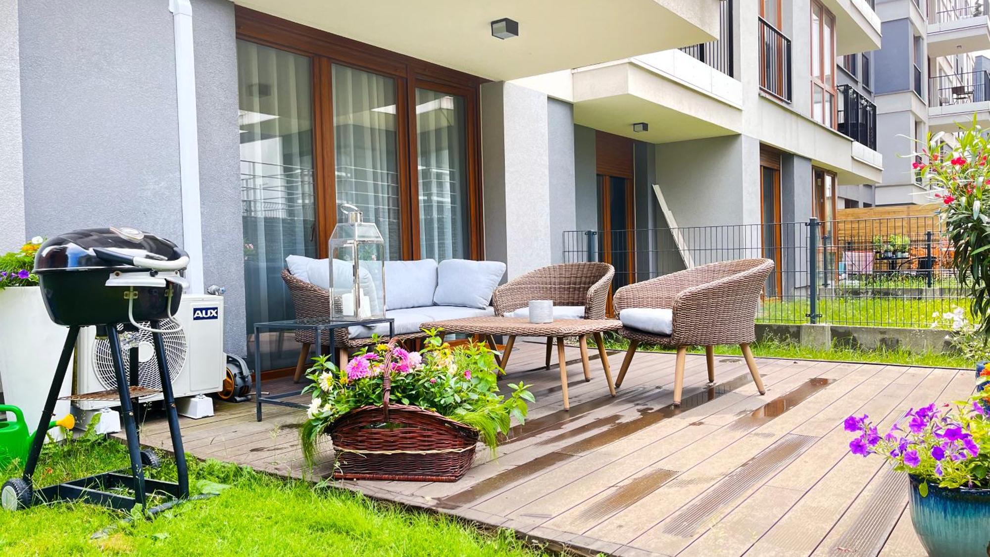 Classy 2-room With Private Garden And Air Conditioning- Old Town